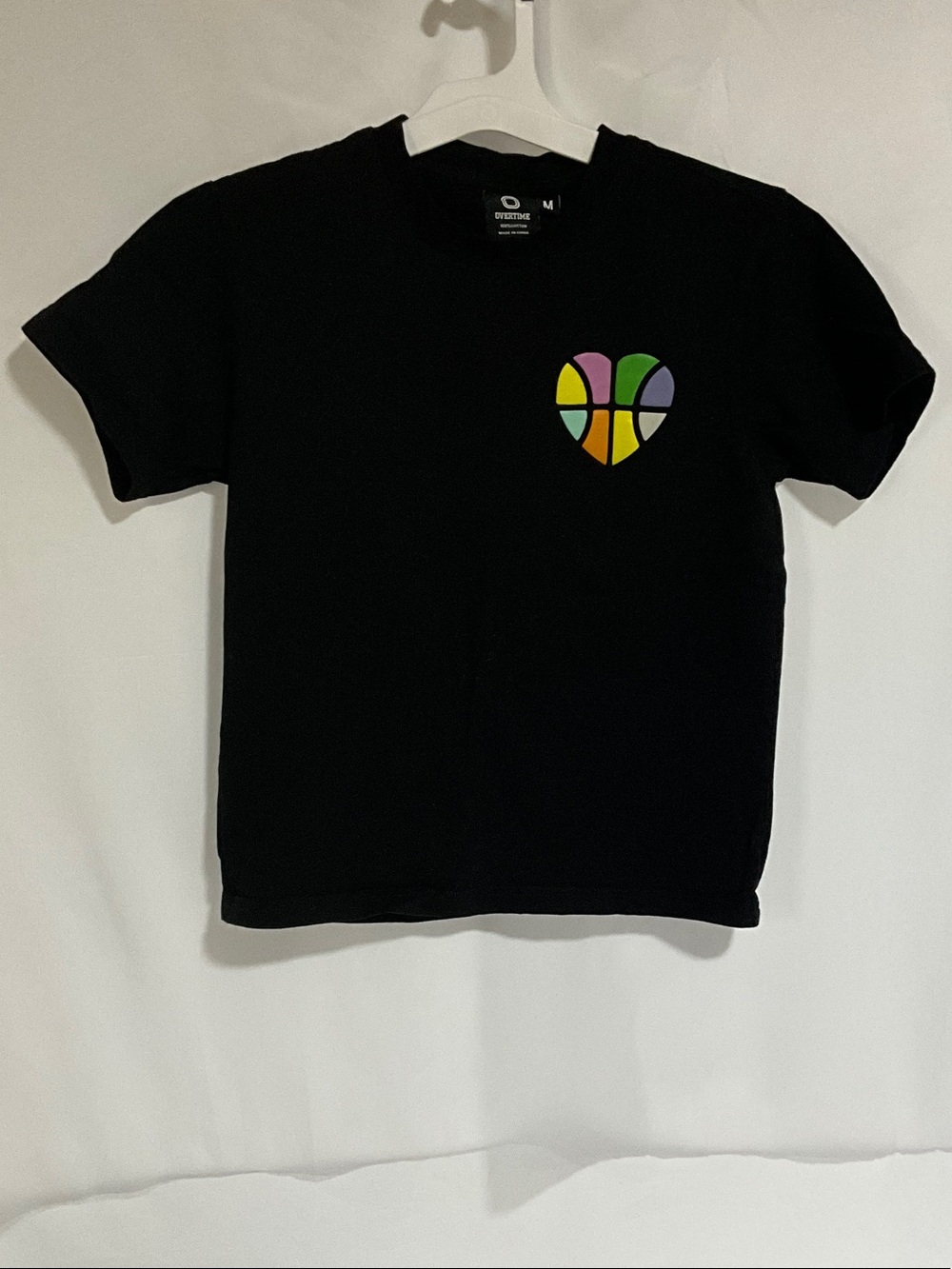 Overtime Black Short-Sleeve Tee with Color Block Heart Graphic Basketball YMed